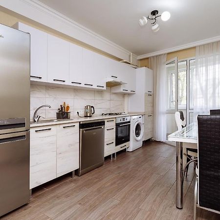 Apartament Confortabil In Centrul Orasului! Chisinau Ngoại thất bức ảnh