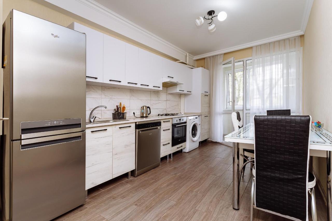 Apartament Confortabil In Centrul Orasului! Chisinau Ngoại thất bức ảnh
